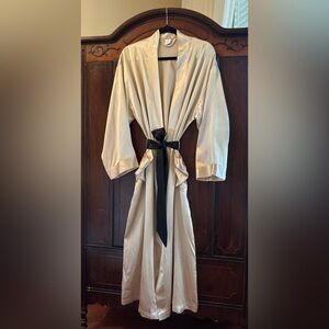 Lux Calvin Klein 100% Silk Kimono/Robe/Coat with Pockets